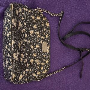 Michael Kors Floral  Clutch – Navy/White – Used